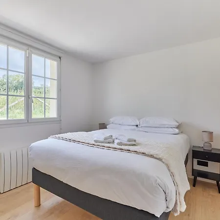 Les Iris * Surville (Calvados)